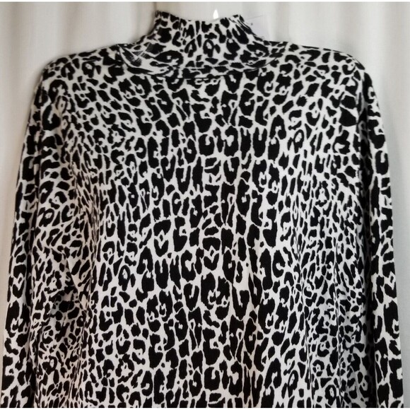 Chico's Knit Top Lovely Leopard Aisha Mock Neck Black Chico's 2 or Large New - Picture 2 of 6